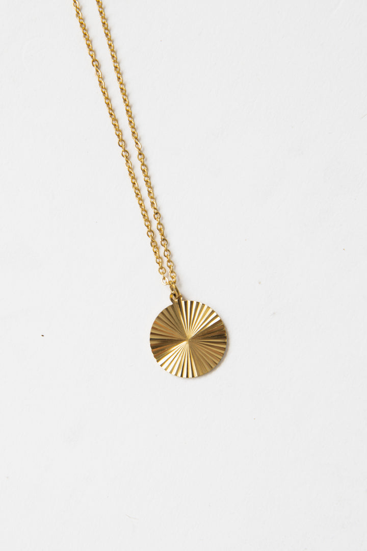 18k Gold Plated Round Pendant Necklace - Final Sale