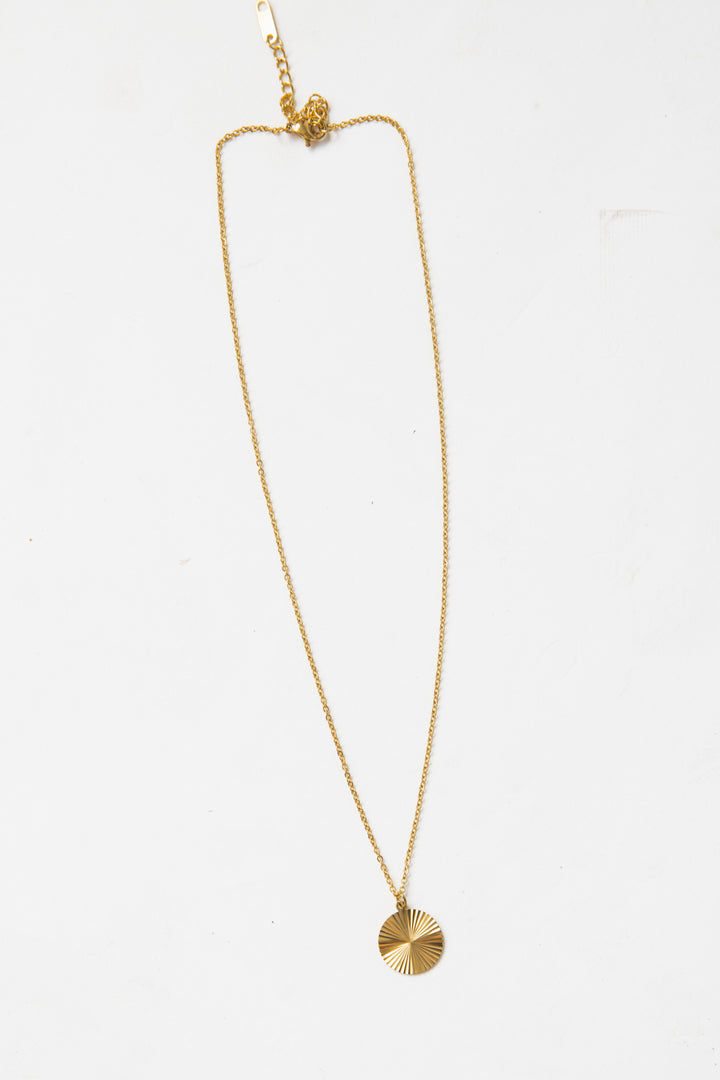 18k Gold Plated Round Pendant Necklace - Final Sale