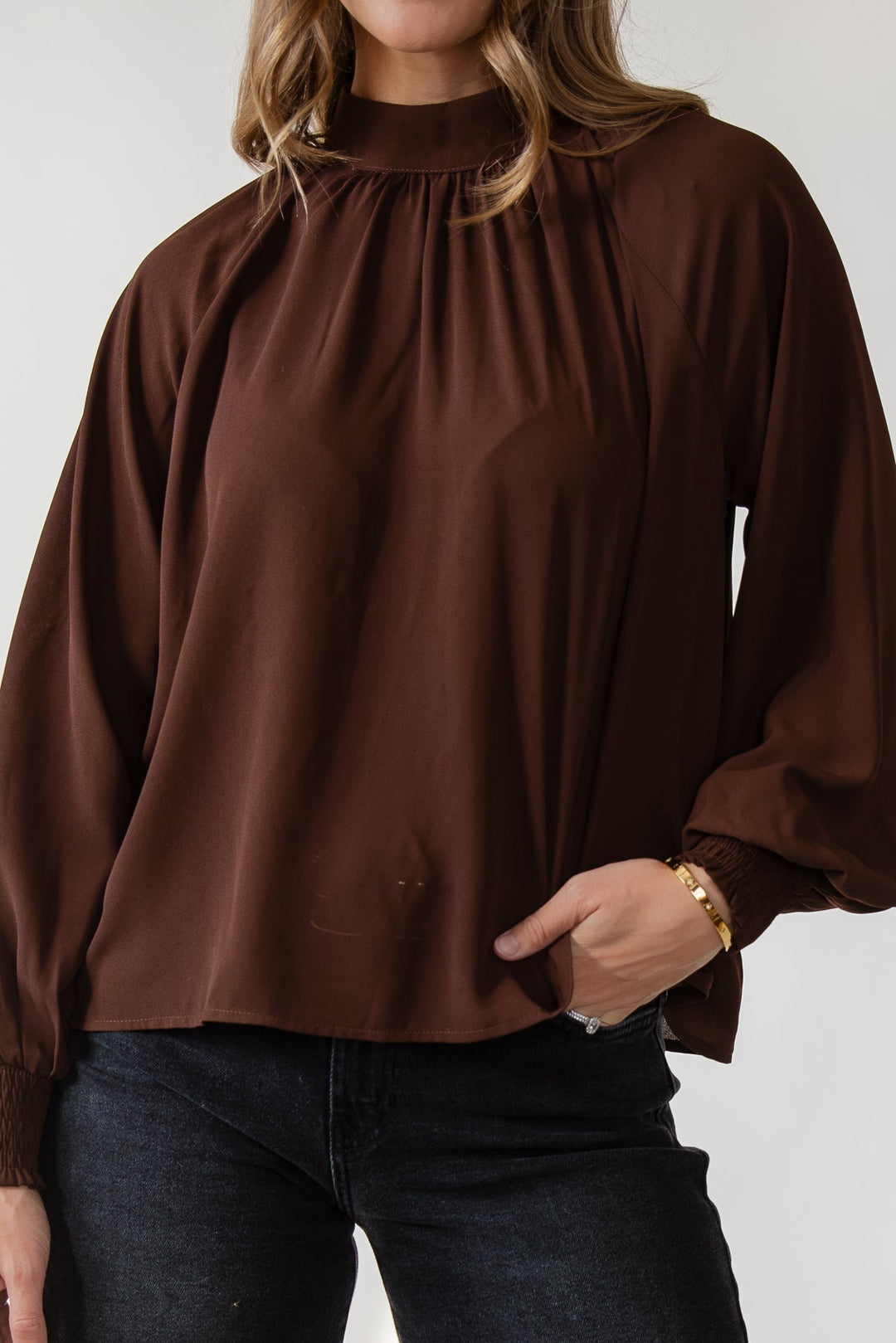 ASTR The Label Sabelle Top - Brown - JO+CO