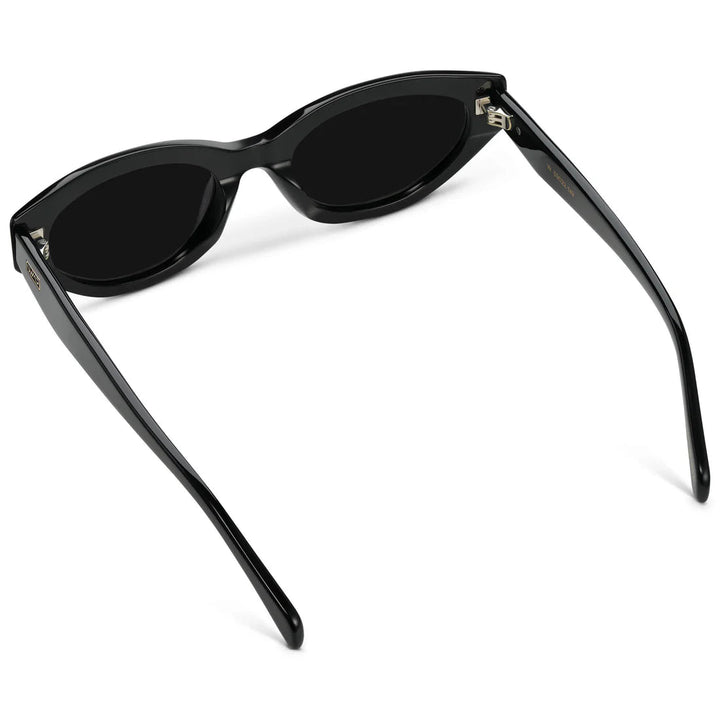 Loretta Sunglasses : Black/Triple Black Lens - JO+CO