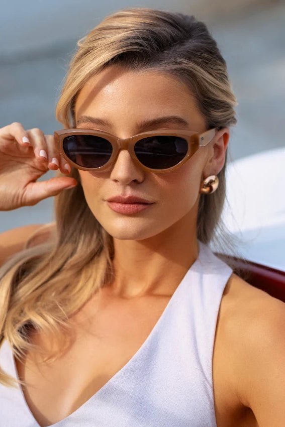 Loretta Sunglasses : Toffee Brown/Oak Brown Gradient Lens - JO+CO